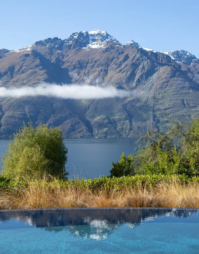 Discovering the Flavors of New Zealand's Cuisine and Wines